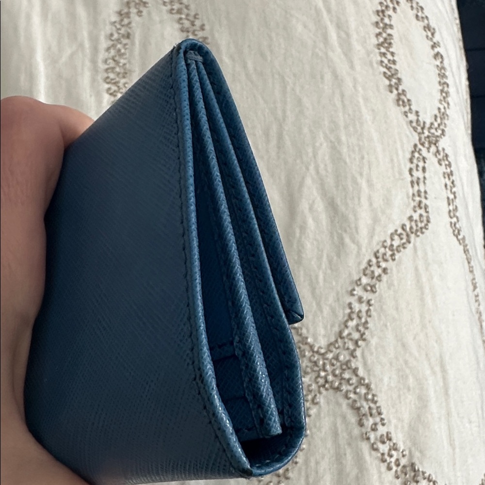 Ferragamo blue wallet bow pristine vintage trifold zip coin storage - Picture 11 of 13